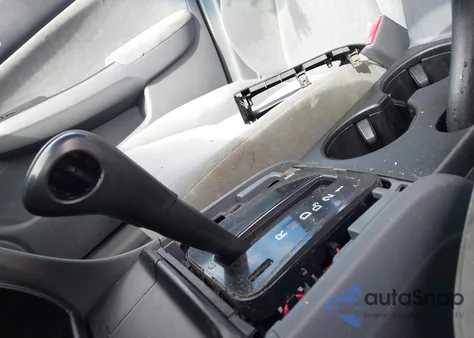 2004 Honda Accord 2.4 Lx from USA, damaged, VIN 1HGCM56324A172936